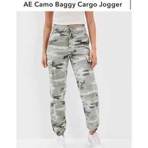 NWT American eagle jogger